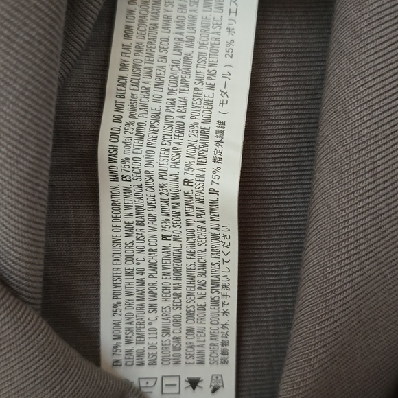 FOREVER 21 BUNDLE OF 2 WOMEN'S JUNIOR TURTLENECK TOPS GRAY & BLACK SIZE SMALL - Picture 15 of 16